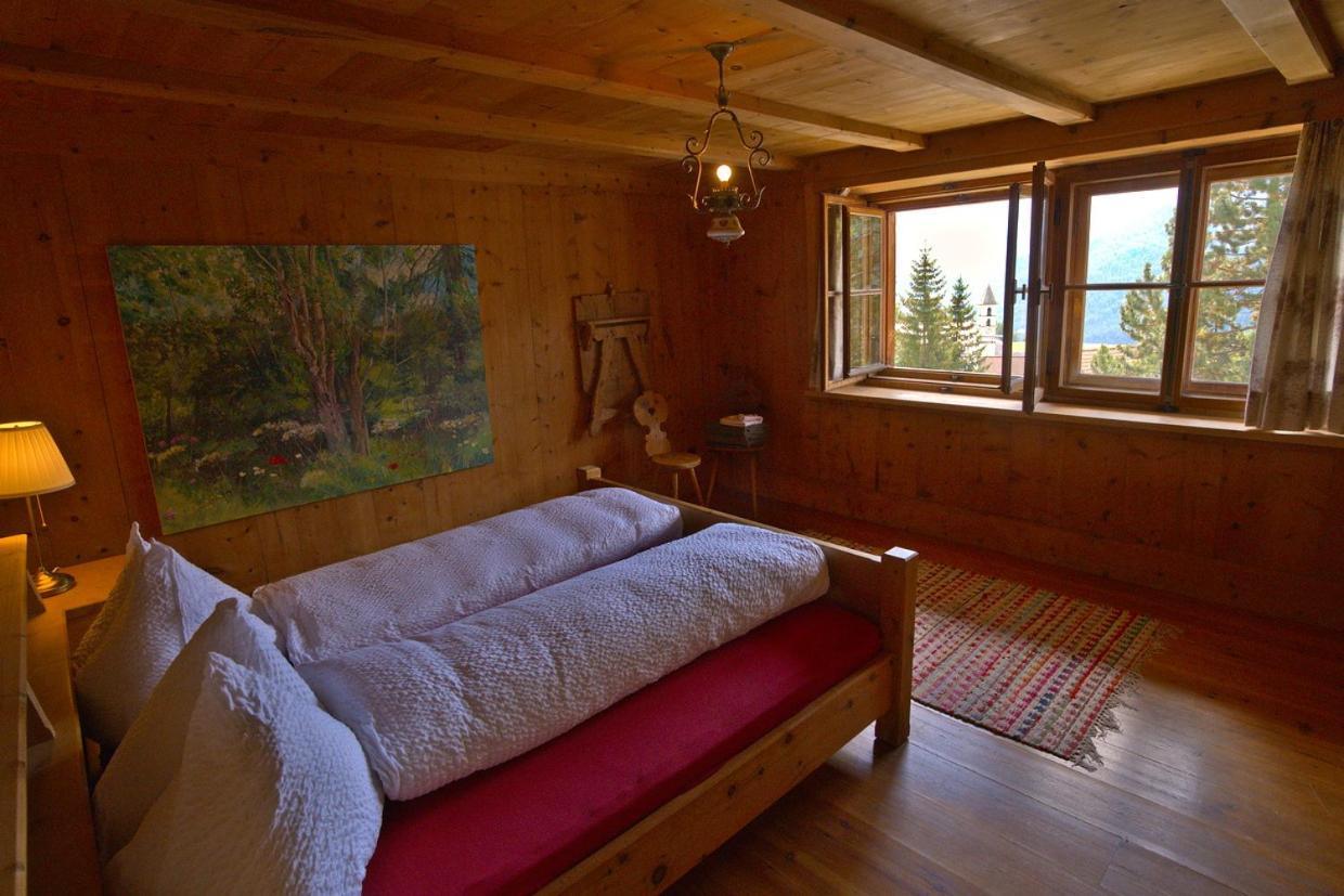 Chasa Sassalba Bed & Breakfast Lu Exterior photo